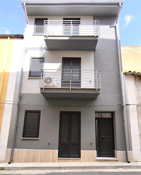 Casa Xenia, Book  Partinico Sicilien