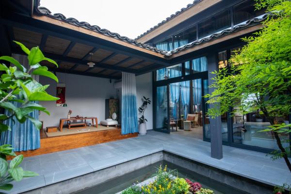 Blue House X Space 丨 Intangible Cultural Heritage Blue Dyeing 丨 Coffee Hostel, Book  Huangshan 