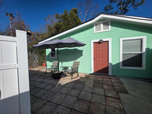 Villa Dila, Book  Jacksonville Florida