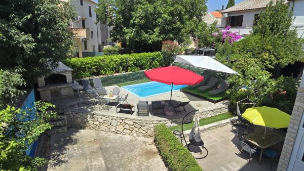 CENTRO POOL House, Book  Hoteller i Zadar County med pool, Swimmingpool