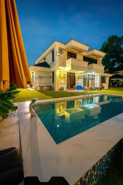 ZVilla Golf Resort Private Pool Island View, Book  Pasir Gudang Johor