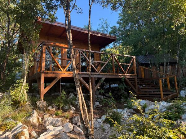 Wilgano, Book  Cetinje County hoteller med pool, Swimmingpool