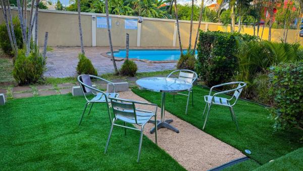 The Aviators Villa, Book  Flic en Flac Mauritius West Coast