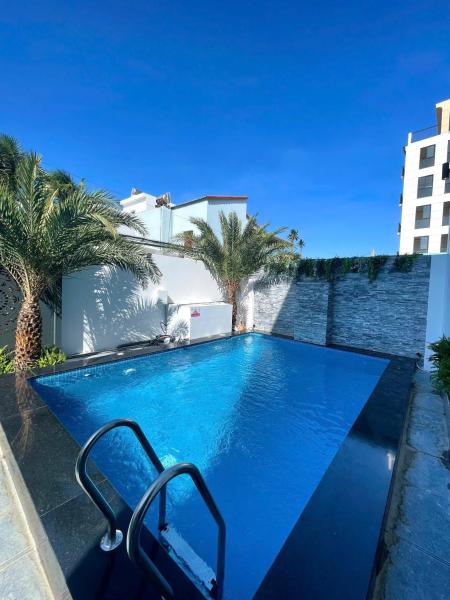 Villa 6 BedRoom 30m To The Sea, Book  Hoteller i Ấp Thiện Sơn med pool, Swimmingpool