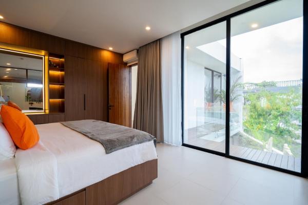 3BR Moonlight - Brand New Villa in Kerobokan, Book  Kerobokan Kelod Badung