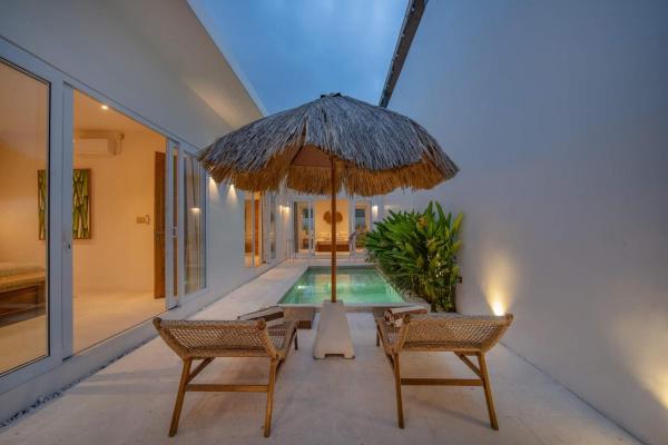 Villa Honu 2BR Private Pool & Rooftop In Uluwatu, Book  Hoteller i Bali med pool, Swimmingpool