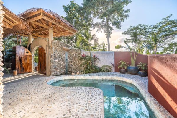Highlife Hill Villa, Book  Hoteller i Siargao Island med pool, Swimmingpool