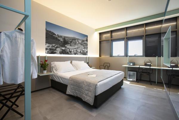 CUBIK inn Design Rooms, Book  Gravina di Catania Etna