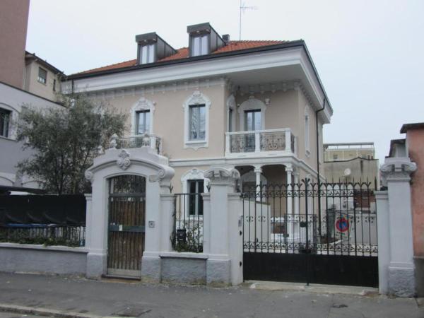 Liberty Domus Igi, Book  Milano Lombardiet