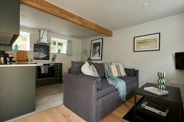 Lily Cottage, Book  Bibury Glasgow