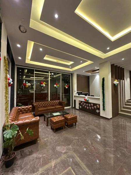 Reveridge Mahableshwar, Book  Hoteller i New Delhi med pool, Swimmingpool
