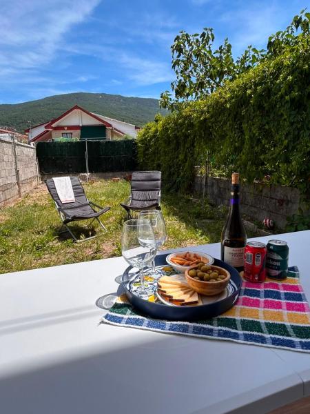 Villa Flor, Book  La Adrada 