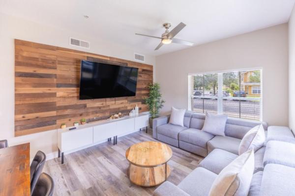 4 BD 3 BA Villas at Seven Dwarfs Lane 23-102, Book  Kissimmee Kissimmee