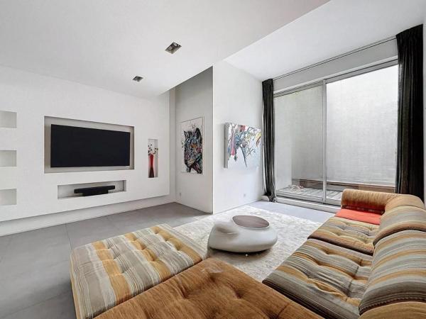 Rue Danton - Champ de Paris Residence, Book  Hoteller i Ile de France med pool, Swimmingpool
