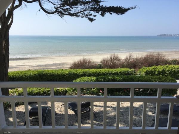 Villa les Ondes, Book  Lower Normandy hoteller med parkering, Parkering