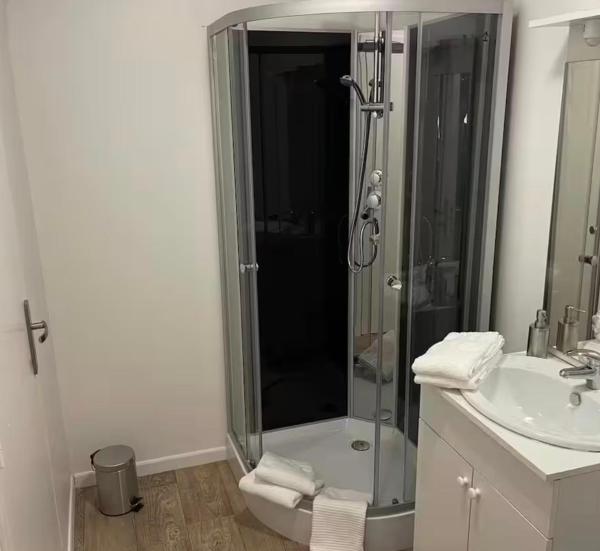 Chambre d hôtes prêt du parc du pal, Book  Chevagnes Rhône-Alps