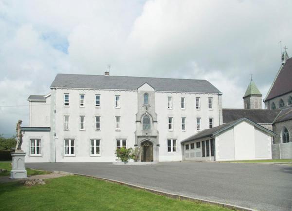 IEC Campus for Groups, Book  Kanturk 