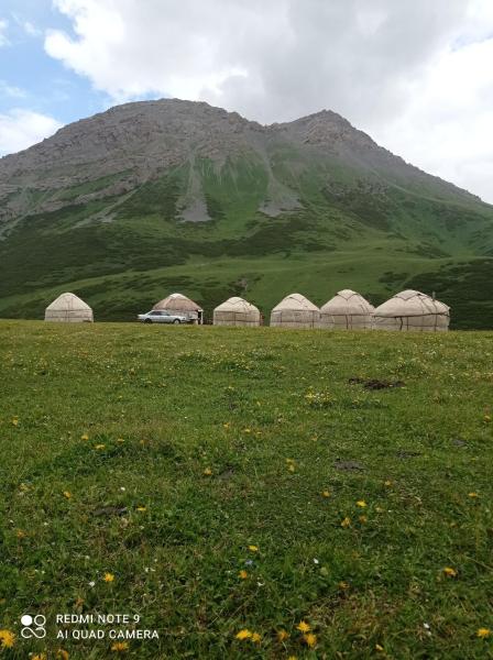 Mirlan Yurt Camp, Book  Orto-Saz Kirgisistan
