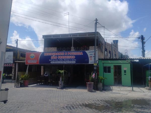Restaurante e pousada São Francisco, Book  Pernambuco hoteller med parkering, Parkering