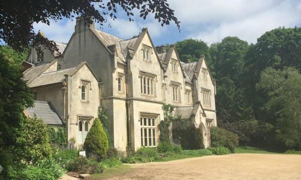 Hawkwood, Book  Stroud 