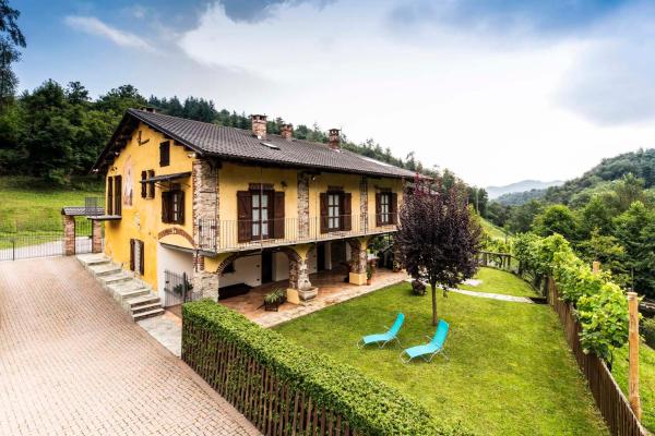 Antiche Radici, Book  Hoteller i Piedmont med parkering, Parkering