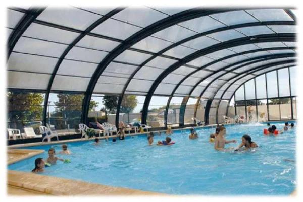 ZEcamping 3 pet friendly piscine couverte chauffée et soirées animées, Book  Apremont 