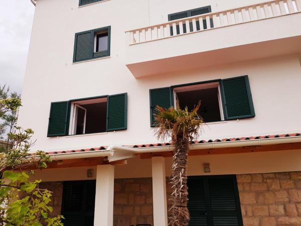 Family Aparments Sofija, Book  Kvarner hoteller med parkering, Parkering