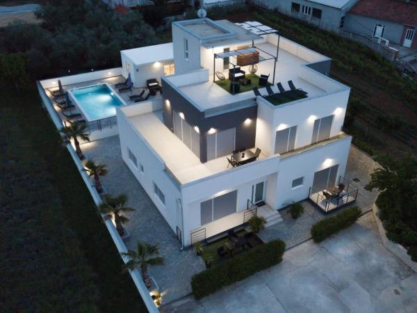 Luxury Apartments Golden Dreams, Book Lejlighed Hoteller i Zadar County med pool, Swimmingpool