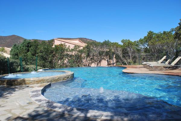 L Incantu, Book Hotel Hoteller i Korsika med pool, Swimmingpool