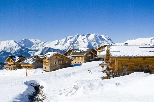 Madame Vacances Les Chalets de lAltiport, Book Chalet Villaer i Oisans, Villa