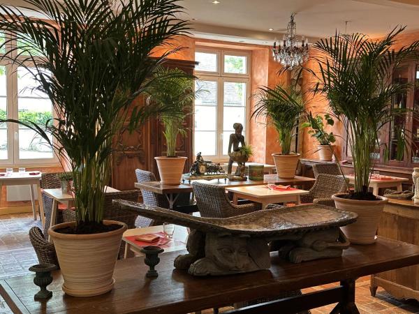 Hostellerie Les Hauts De Sainte Maure, Book  Centre hoteller med parkering, Parkering
