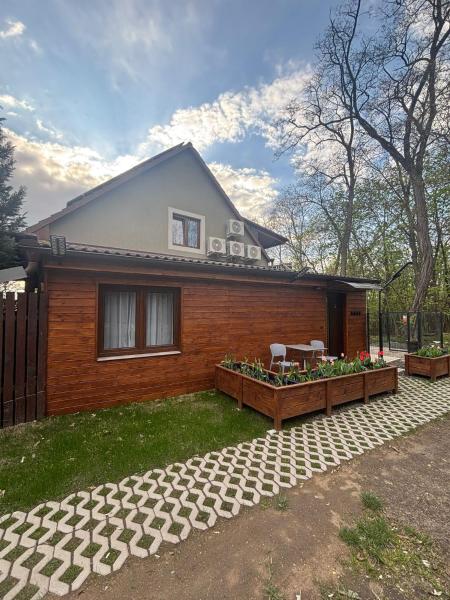 Apartmány Míla, Book  Hoteller i Liberec Region med parkering, Parkering