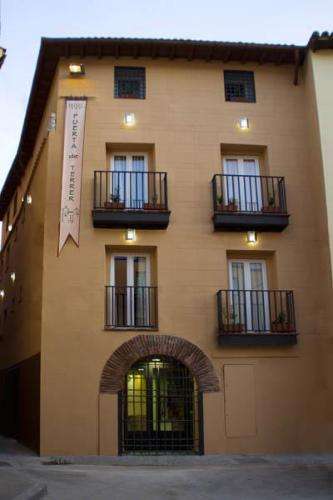 Puerta Terrer