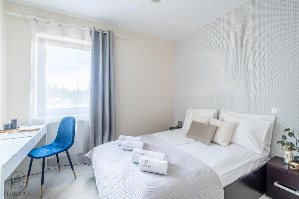 Sztutowo Lazurowy Dwór - Apartamenty oraz Pokoje z Parkingiem, Book Bed and Breakfast Hoteller i Pomerania med måltider, Halvpension / Fuldpension