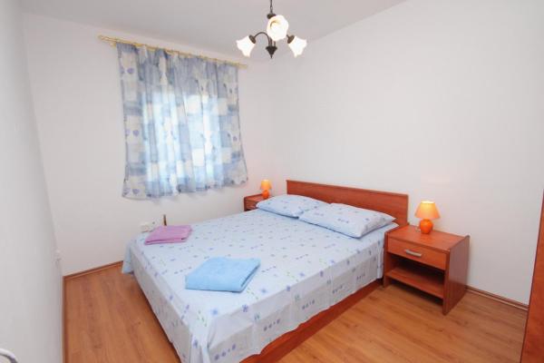 Apartment Njivice 5458c, Book Lejlighed Njivice 