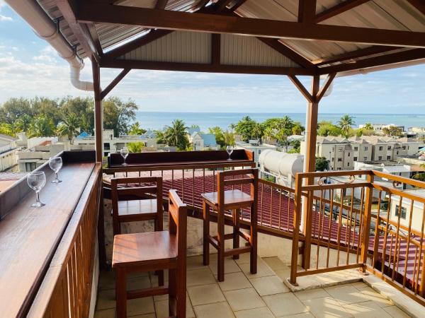 Aadi Villa, Book Lejlighed Hoteller i Mauritius North Coast med parkering, Parkering
