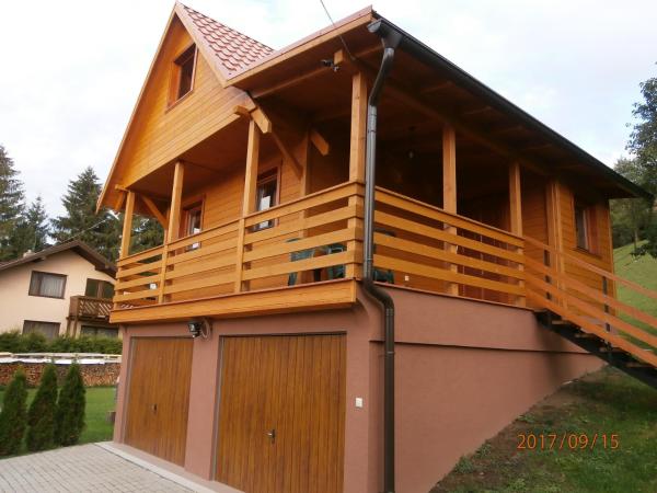 Zrubovy dom Silvia, Book Lodge  