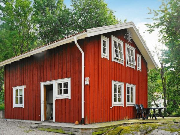 Four-Bedroom Holiday home in S-Uddvalla, Book Lejlighed Ljungskile 