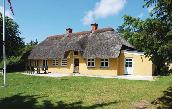 Three-Bedroom Holiday Home In Blavand, Book Feriehus Billige hoteller i Blåvand